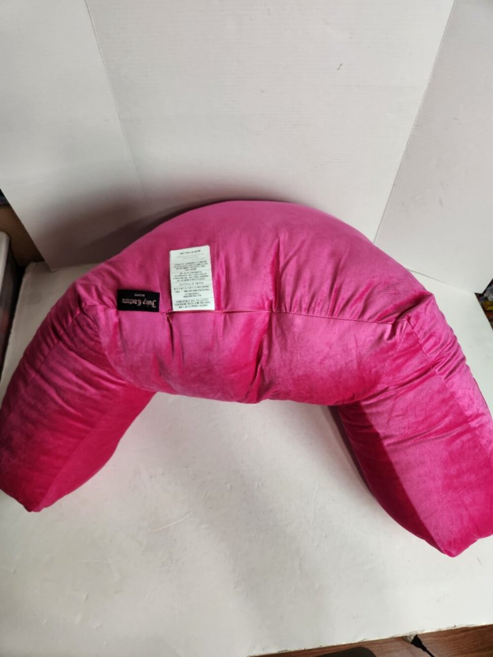 NWT Juicy Couture Home Hot Pink Plush Bed Rest Pillow Backrest w/Phone Pocket - Picture 10 of 16